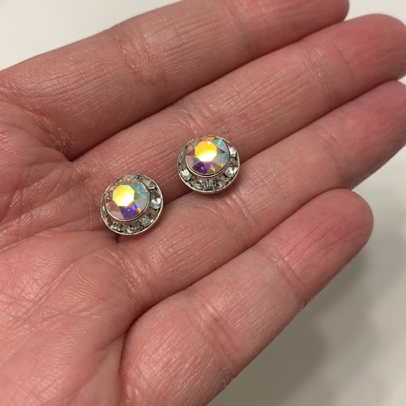 NWOT Sparkly Stud-like Earrings - Picture 3 of 5